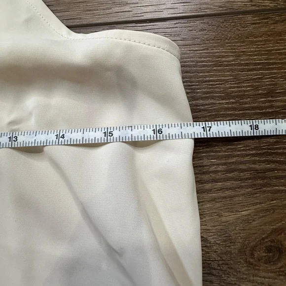 Olive + Oak Women's Cream Peplum Tank Size Small, NWT, Tie-Back, Blouse, Summer - Picture 3 of 9